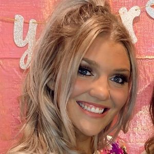 Meet your Posher, Karlie